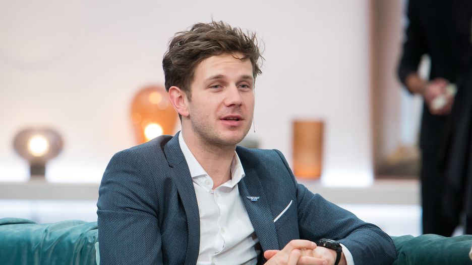 Antoni Królikowski pierwszy raz pokazał się publicznie z nową dziewczyną