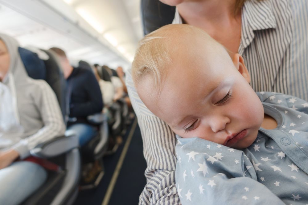 Znieczulica pracowników American Airlines. Nie pozwolili pasażerce zabrać mleko dla dziecka