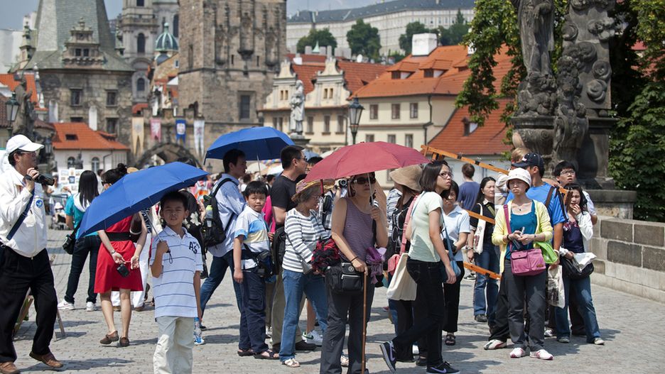 Na zdjęciu chińscy turyści w Pradze