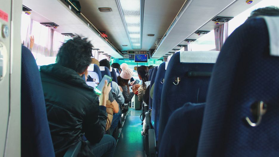 Przedstawiciele branży lotniczej uspokajają, że zazwyczaj nie ma się czego bać