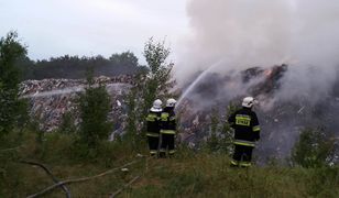 Pożar wysypiska śmieci pod Warszawą. "Gaszenie potrwa kilka dni"