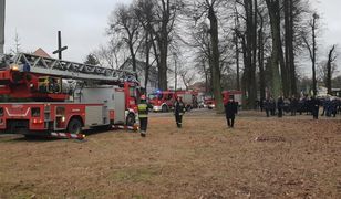 Łódź. Pożar kościoła św. Andrzeja Boboli. Trwa akcja gaśnicza