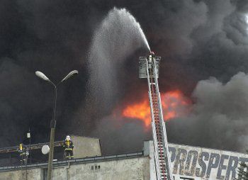 Groźny pożar w Bielsku-Białej opanowany