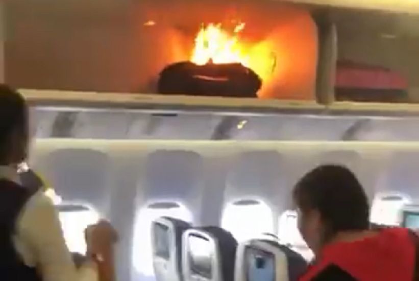 Eksplozja power banku w samolocie. Pożar gasili sokiem pomarańczowym