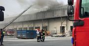 Pożar magazynu w Parzniewie. Akcja strażaków