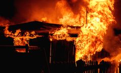 Bicz: pożar skansenu w okolicach Konina