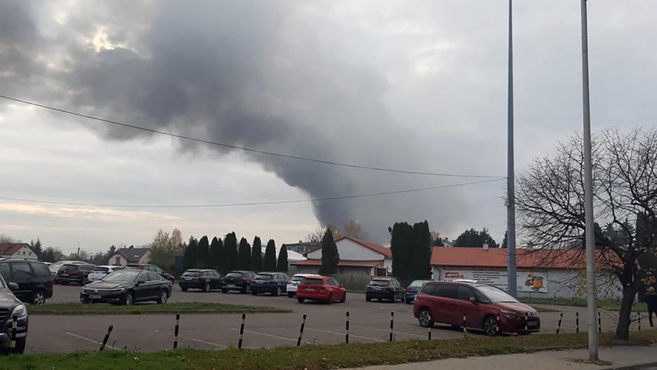 Warszawa. Pożar hali magazynowej przy ul. Krakowiaków