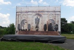 Mieli oddać hołd papieżowi, agitują za odbudową pomnika. Jaśkowiak: "Kampania PiS kosztem papieża"