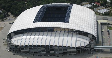 Stadion Miejski brudny i zaniedbany? Miejska radna pyta o czyszczenie obiektu
