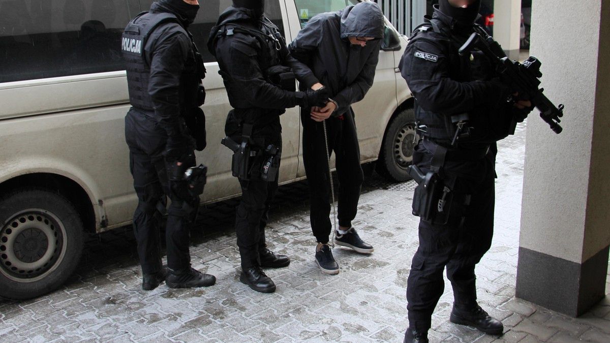 Policjanci zatrzymali sprawców napadu na bank w Poznaniu