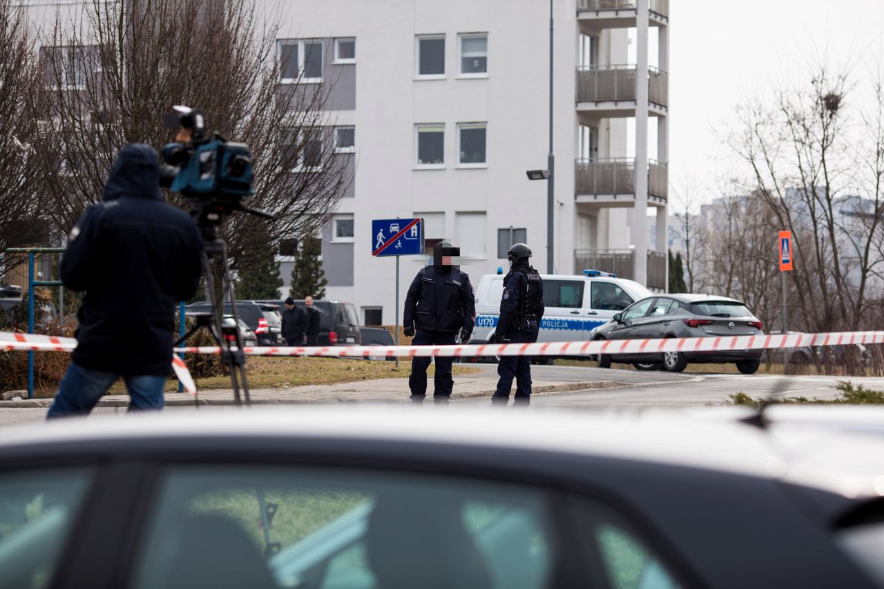 Poznań: Wielka akcja policji. W mieszkaniu przy Inflanckiej zabarykadował się mężczyzna