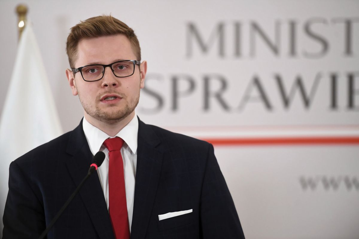 Minister Michał Woś: Nie wypieram się związku ze Zbigniewem Ziobrą
