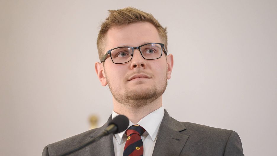 Michał Woś (PiS), rocznik 91. Były wiceminister sprawiedliwości 