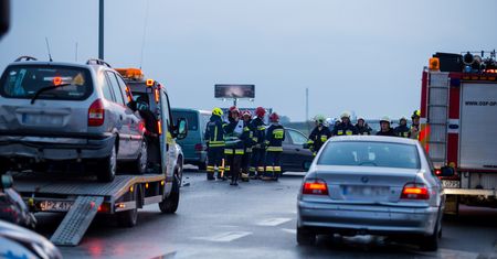 Karambol na A4. Jedna osoba nie żyje. Zablokowana droga na zachód