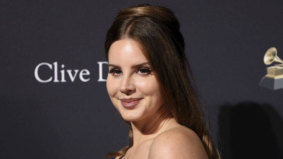 Lana Del Rey wyda w tym roku audiobook z czytaną przez siebie poezją