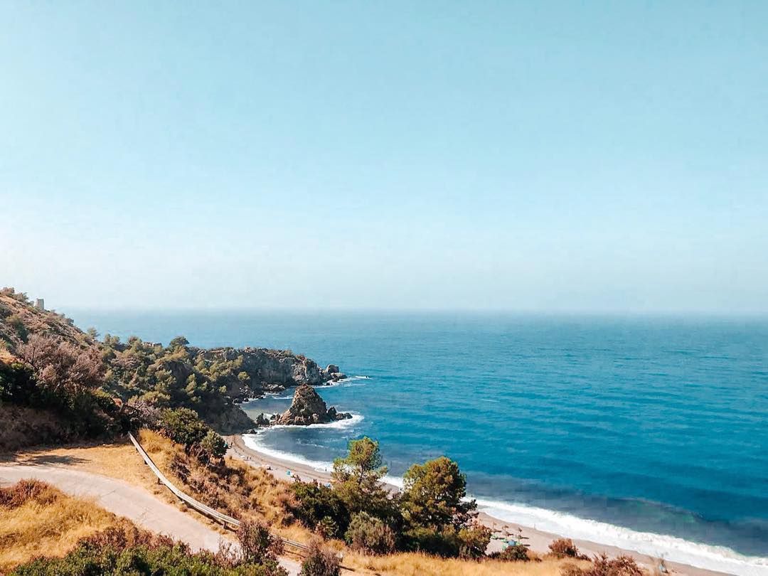 Najpiękniejsze plaże na Costa del Sol. Wakacje w Hiszpanii