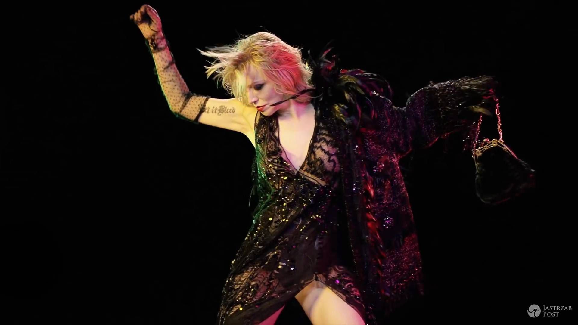 Courtney Love w klipie Marca Jacobsa