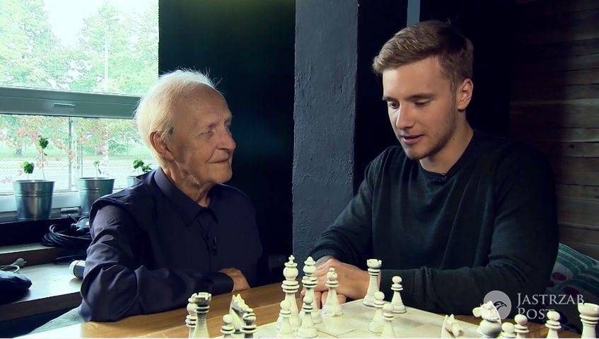 Maciej Musiał z dziadkiem w Kalendarzu Dżentelmeni 2016