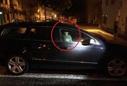 Matka zostawiła w nocy małe dziecko w samochodzie, aby wyjść ze znajomymi na drinka