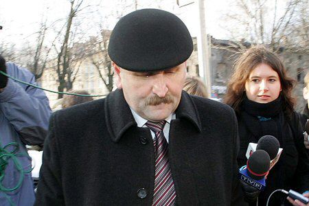 Asystent Łyżwińskiego milczy po zeznaniach w prokuraturze