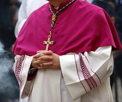 "Nasz Dziennik": Trwa operacja niszczenia Kościoła