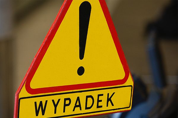 Wypadek w Wielkopolsce - dwie osoby zginęły, 5-letnie dziecko w szpitalu