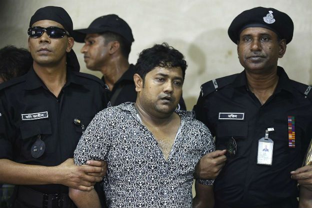 Właściciel zawalonej fabryki w Bangladeszu oskarżony o wielokrotne zabójstwo