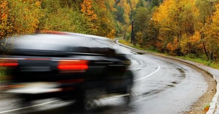 Deszczowe kłopoty za kierownicą