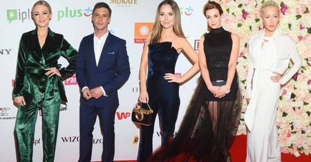 Gwiazdy na premierze filmu "Narzeczony na niby": Julia Kamińska, Paulina Sykut-Jeżyna, Barbara Kurdej-Szatan, Mikołaj Roznerski, Katarzyna Warnke