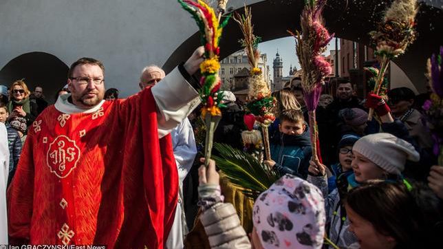 W Niedzielę Palmową wierni święcą symboliczne palemki