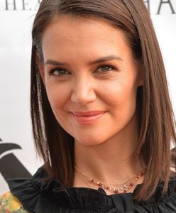 Katie Holmes ubrała się jak własna babcia. To nie była jej najlepsza kreacja