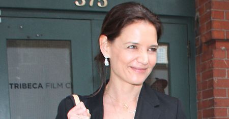 Katie Holmes wybrała się na spacer. Doszło do zabawnej sytuacji