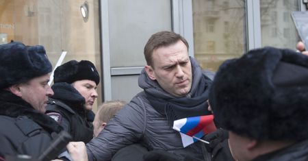 Aleksiej Nawalny został zatrzymany przez policję. "To nie ma znaczenia"