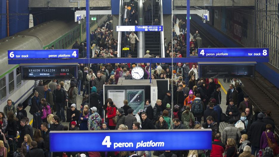 Serwis jest na bieżąco aktualizowany. Szczególnie przydaje się w dni, w których pogoda utrudnia planowe kursowanie pociągów
