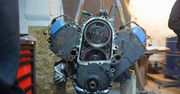 19-latek ze Strzegomia wyremontował wielki silnik i zrobił niezwykły film