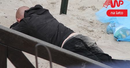 "Mielno niszczy każdego". Zakazy nie pomagają, przez "polską Ibizę" wciąż płynie morze alkoholu