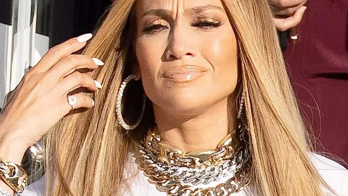 Jennifer Lopez wpadka z bielizną