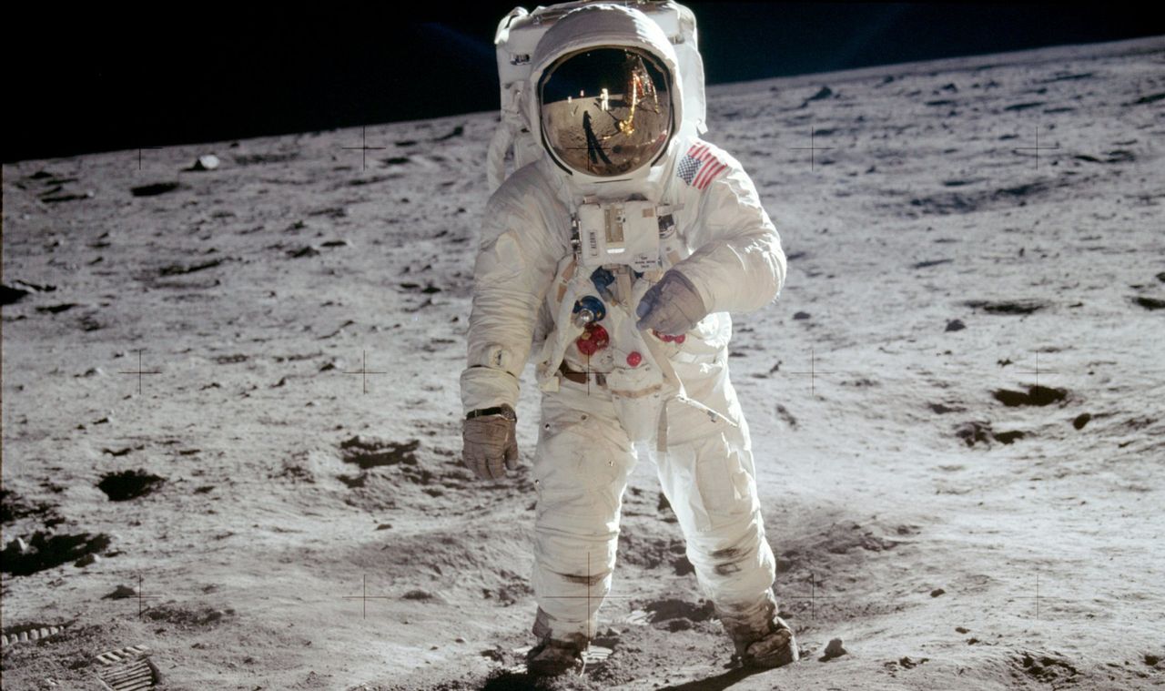 Drugi człowiek na Księżycu, Buzz Aldrin, pozywa swoje dzieci 