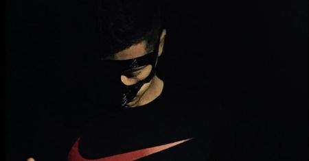 Lewandowski prezentuje maskę