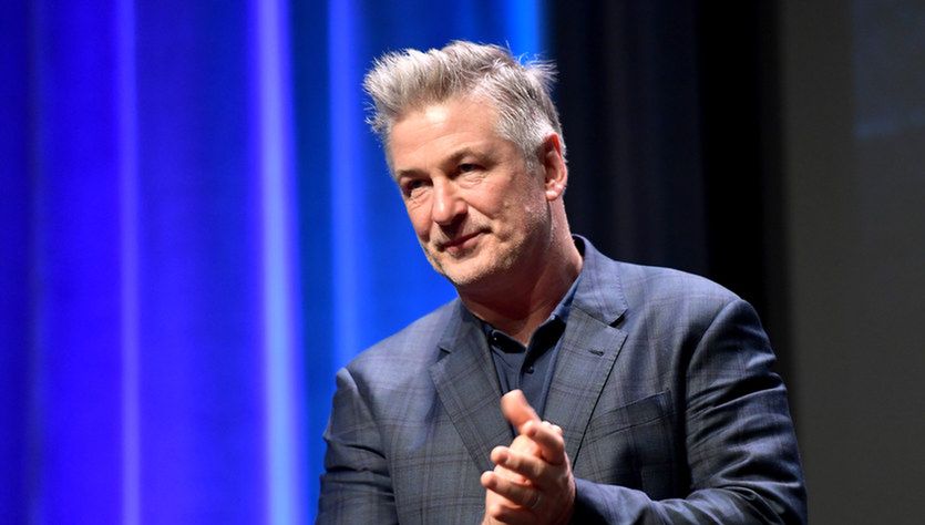 USA. Alec Baldwin pozwany do sądu.