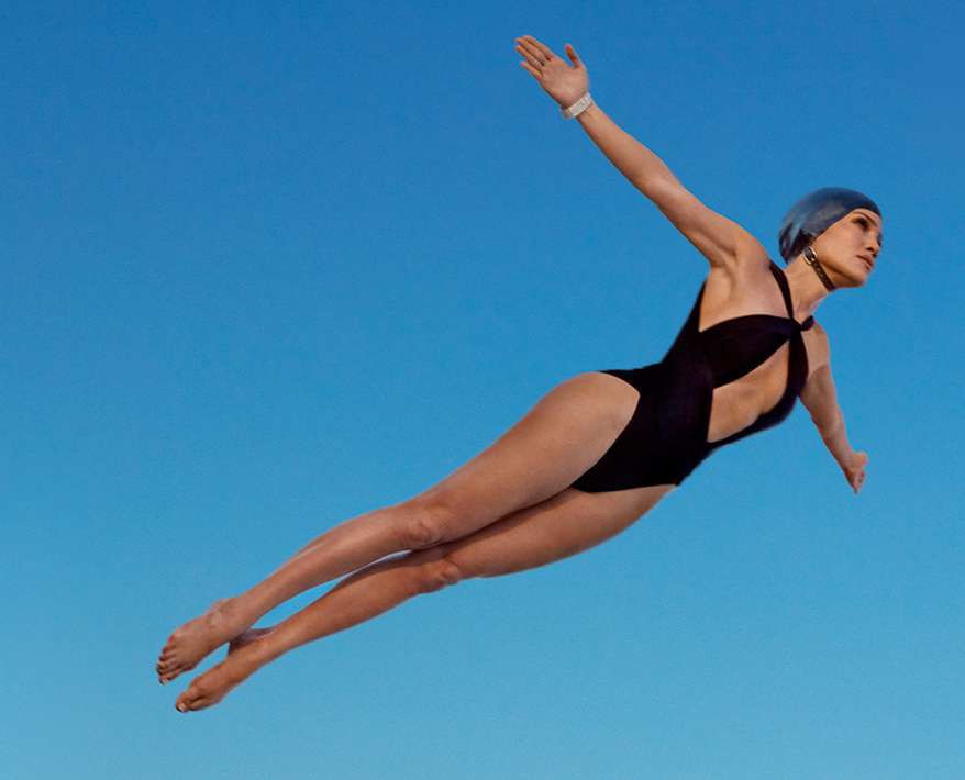 Jennifer Lopez w bikini w sesji dla Harper's Bazaar