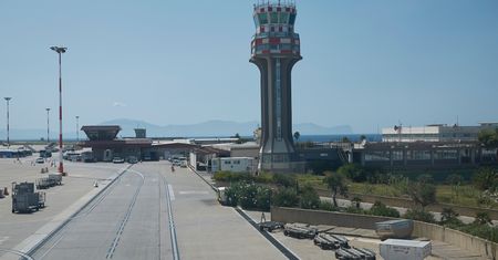 EasyJet odwołało lot z Nicei. Teraz przewoźnik nie chce pokryć kosztów powrotu Brytyjczyków