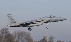 Wielkopolska. Awaryjne lądowanie F-15 w Powidzu