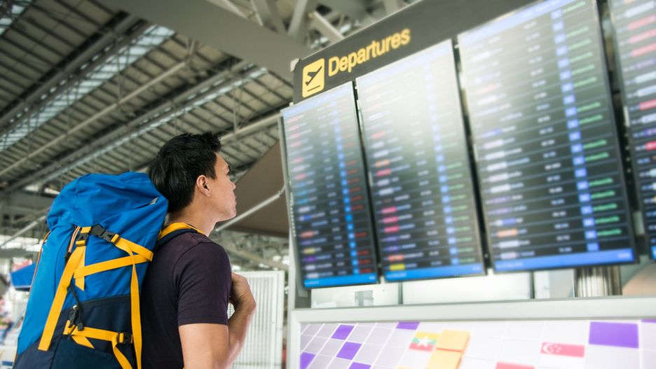 Ważne jest, by nie mylić prawa do odszkodowania z tzw. prawem do opieki, które przysługuje pasażerom, których lot został opóźniony o co najmniej 2 godziny