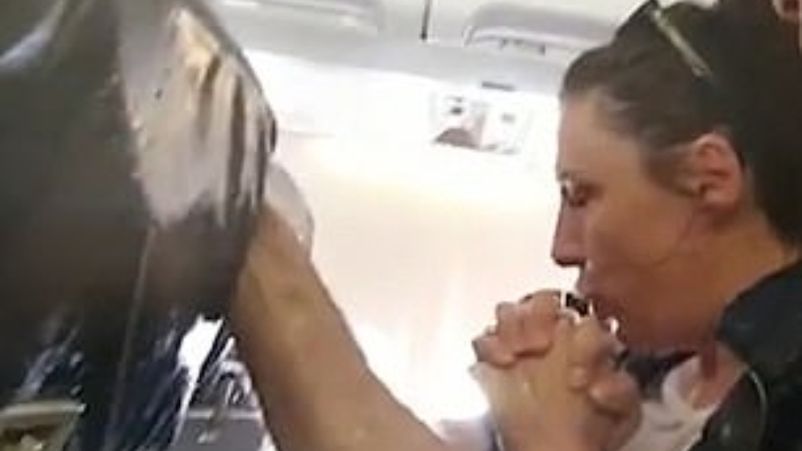 Pasażerka nagrała silne turbulencje