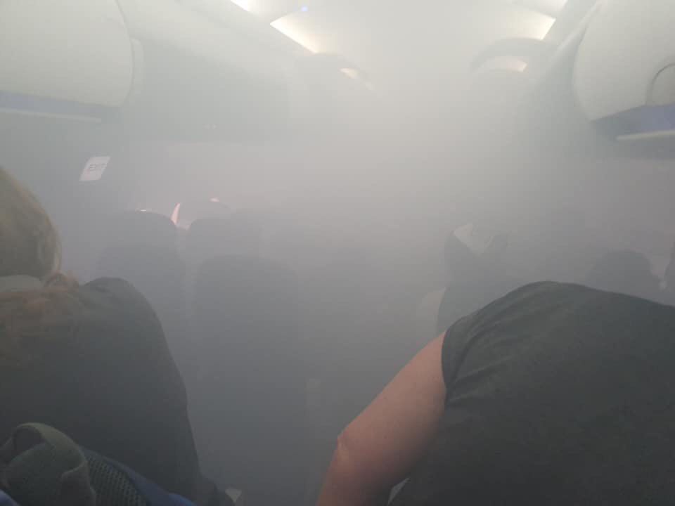Pokład wypełnił się kłębami dymu. Horror w samolocie British Airways