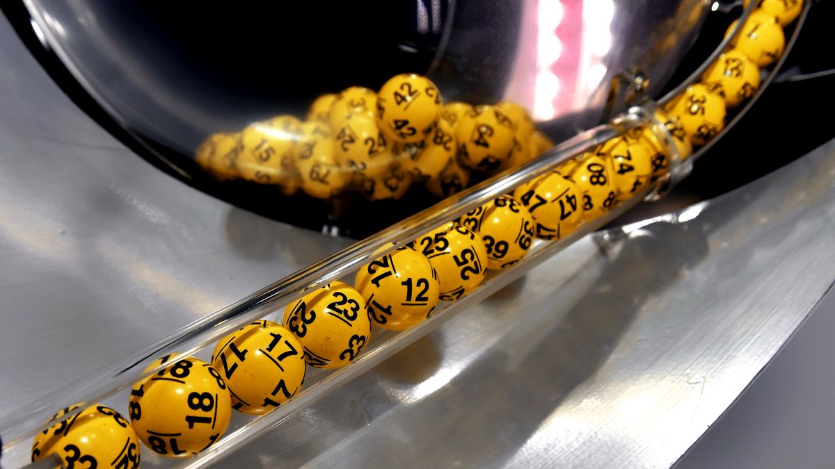 Kumulacja, która narastała od kilku tygodni, w końcu została rozbita. 