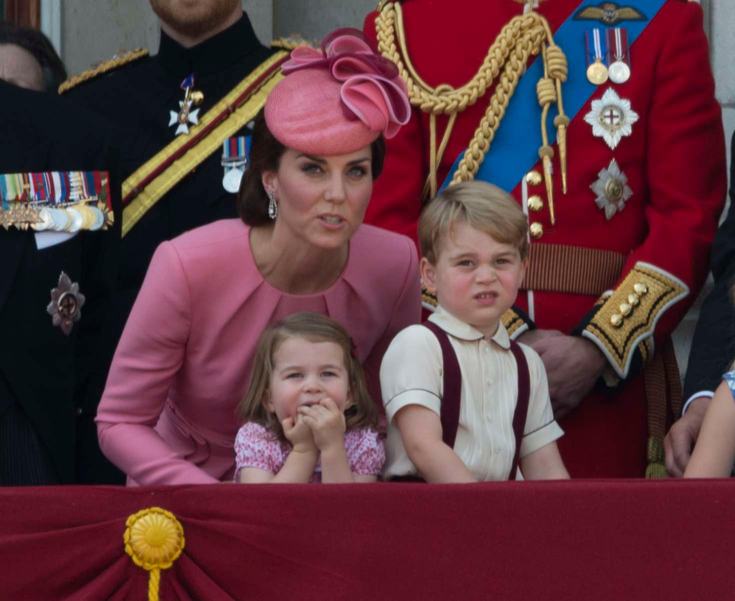 Księżna Kate - Trooping of the colour 2017

kreacja: Alexander McQueen