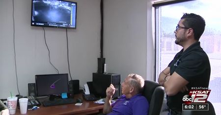 USA: samolot rozbił się na ulicy. Wszystko zarejestrowała kamera [Zobacz wideo]