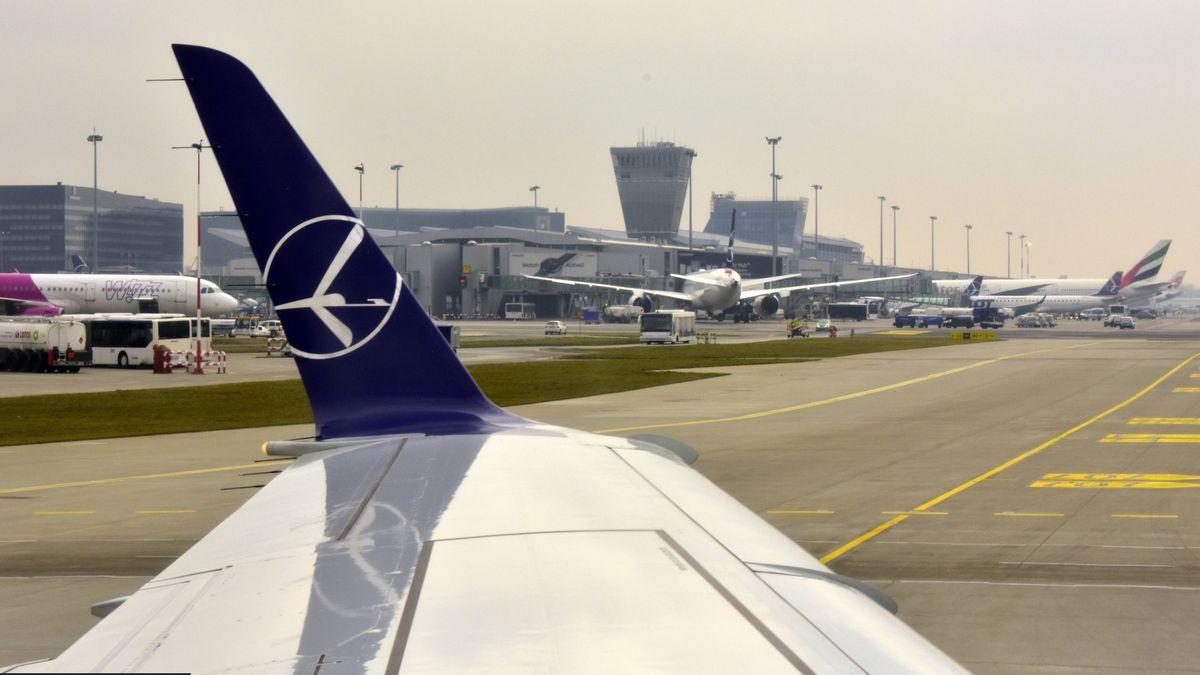 Linie lotnicze idą naprzeciw klientom ws. koronawirusa